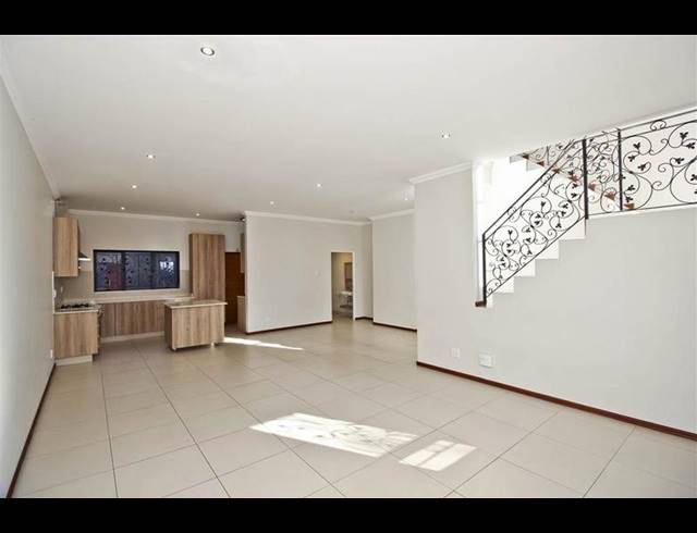 3 BEDROOM PROPERTY TO RENT IN VICTORY PARK